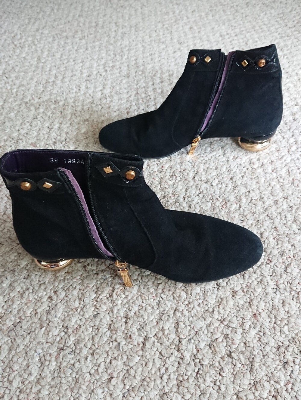 Roberto Botticelli Black Suede Ankle boots with Gold tone sculpted-heel size 8.5